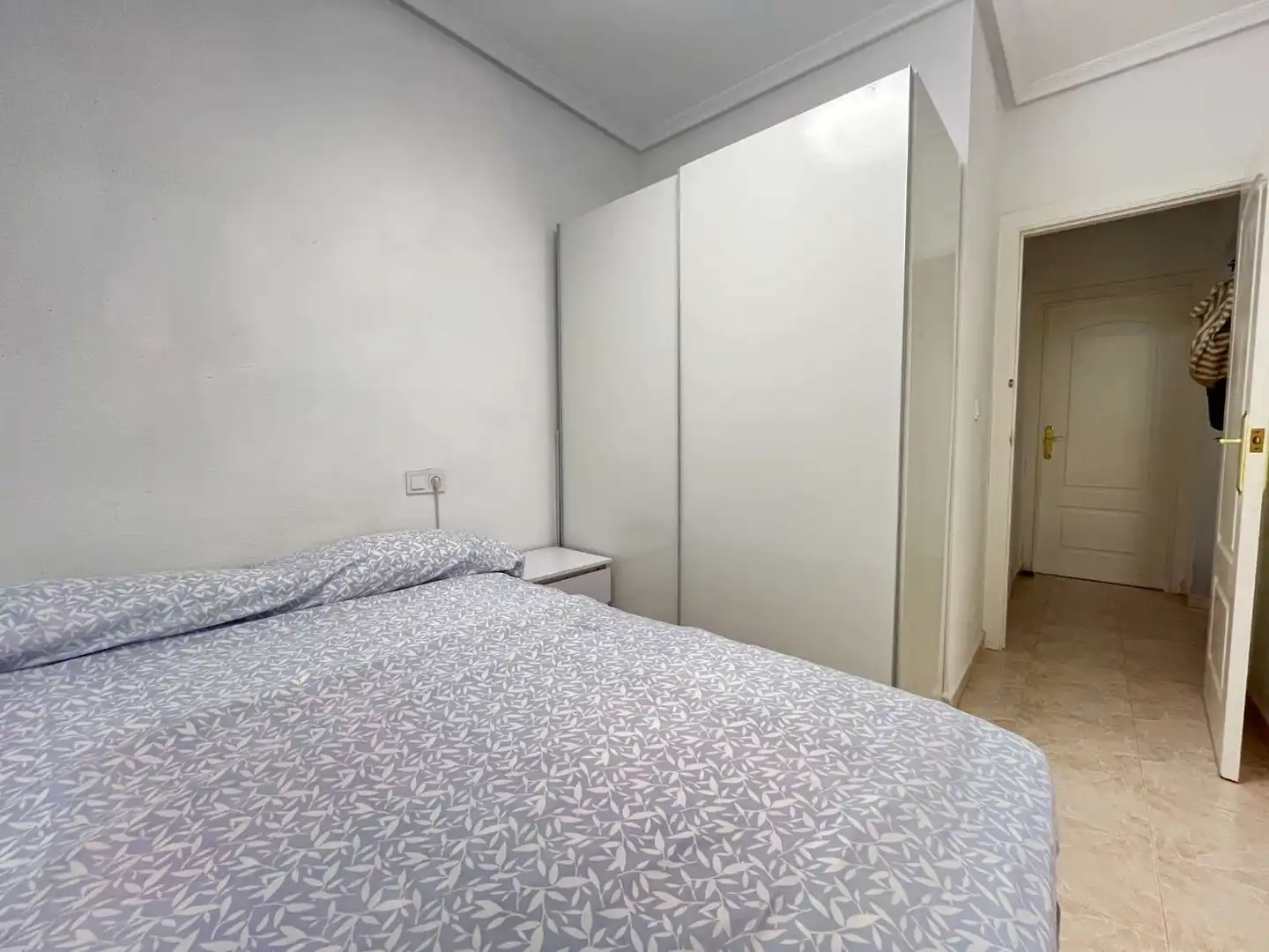 Dormitori de Casa adosada en venda en Orihuela amb Aire condicionat, Terrassa i Piscina