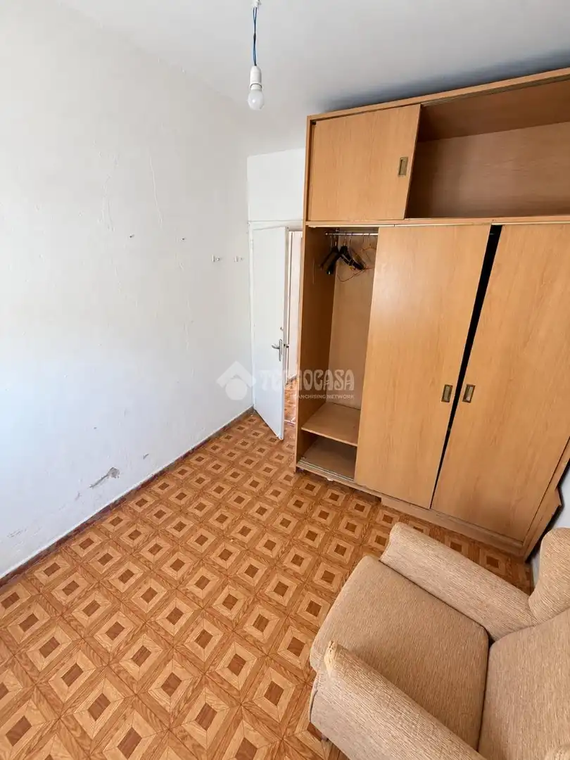 Habitación de Piso en venta en Madrid con Parquet