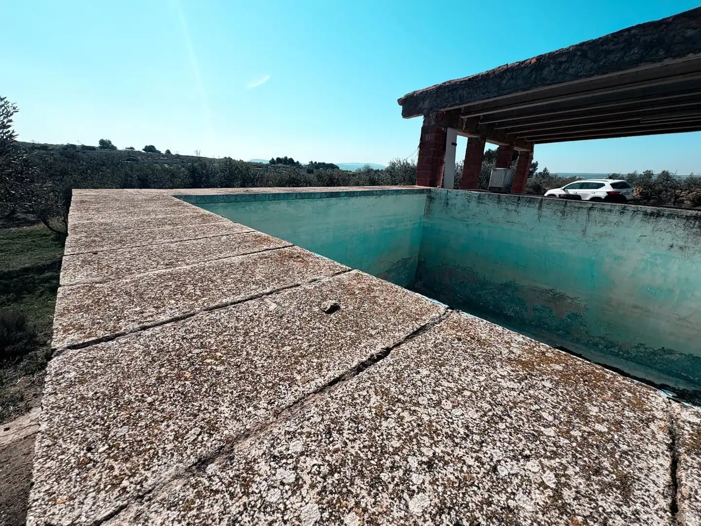 Piscina de Casa o xalet en venda en Almansa
