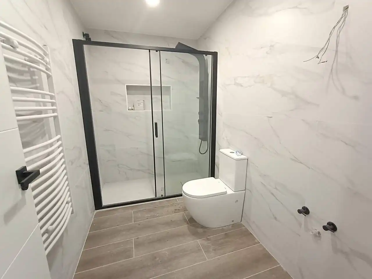 Baño de Piso en venta en Vic con Calefacción, Parquet y Balcón