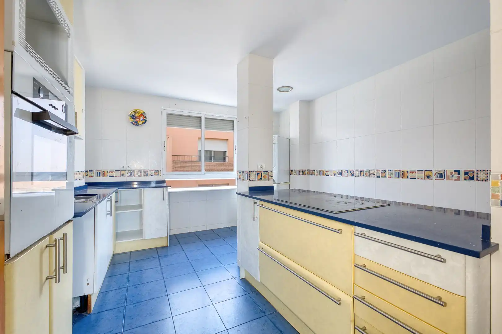 Cuina de Pis en venda en Jijona / Xixona amb Calefacció, Parquet i Terrassa