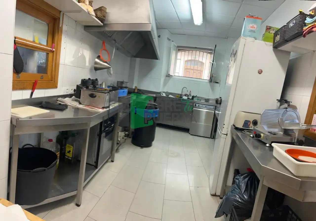 Cocina de Edificio en venta en A Pobra de Trives 