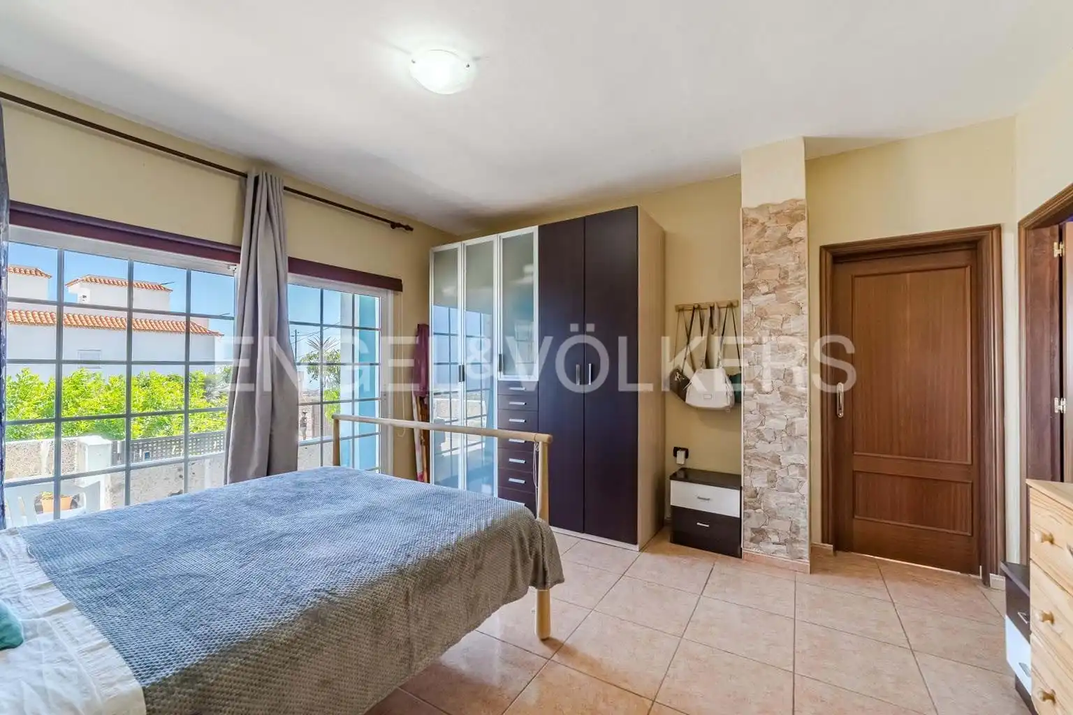 Dormitori de Casa o xalet en venda en Granadilla de Abona amb Aire condicionat, Terrassa i Piscina