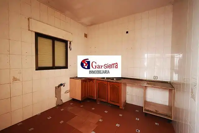 Cuina de Casa o xalet en venda en Burujón amb Calefacció, Terrassa i Traster