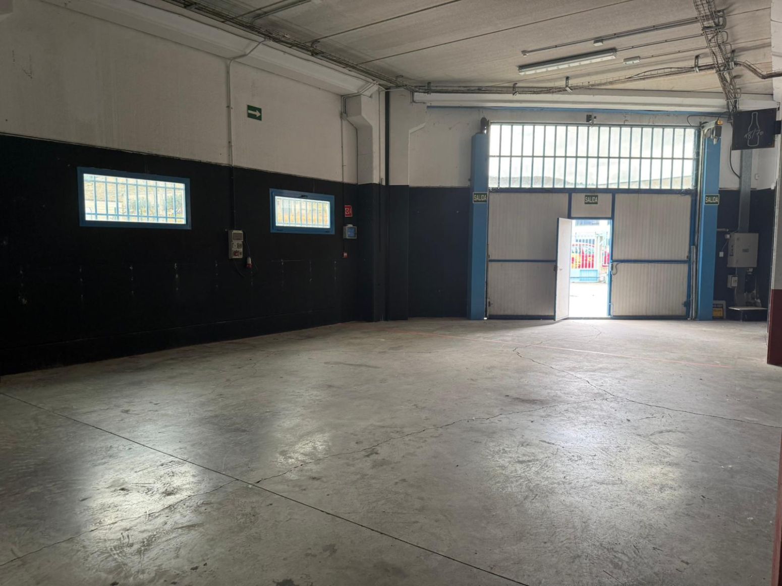 Industrial buildings to rent in Lardero