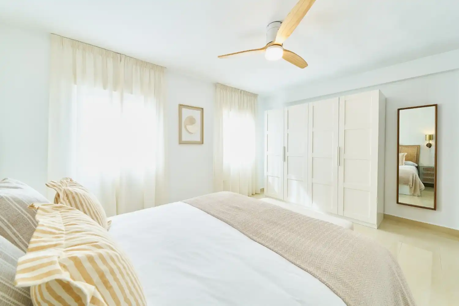 Bedroom of Flat for rent in Málaga  with Air Conditioner, Furnished and Washing machine