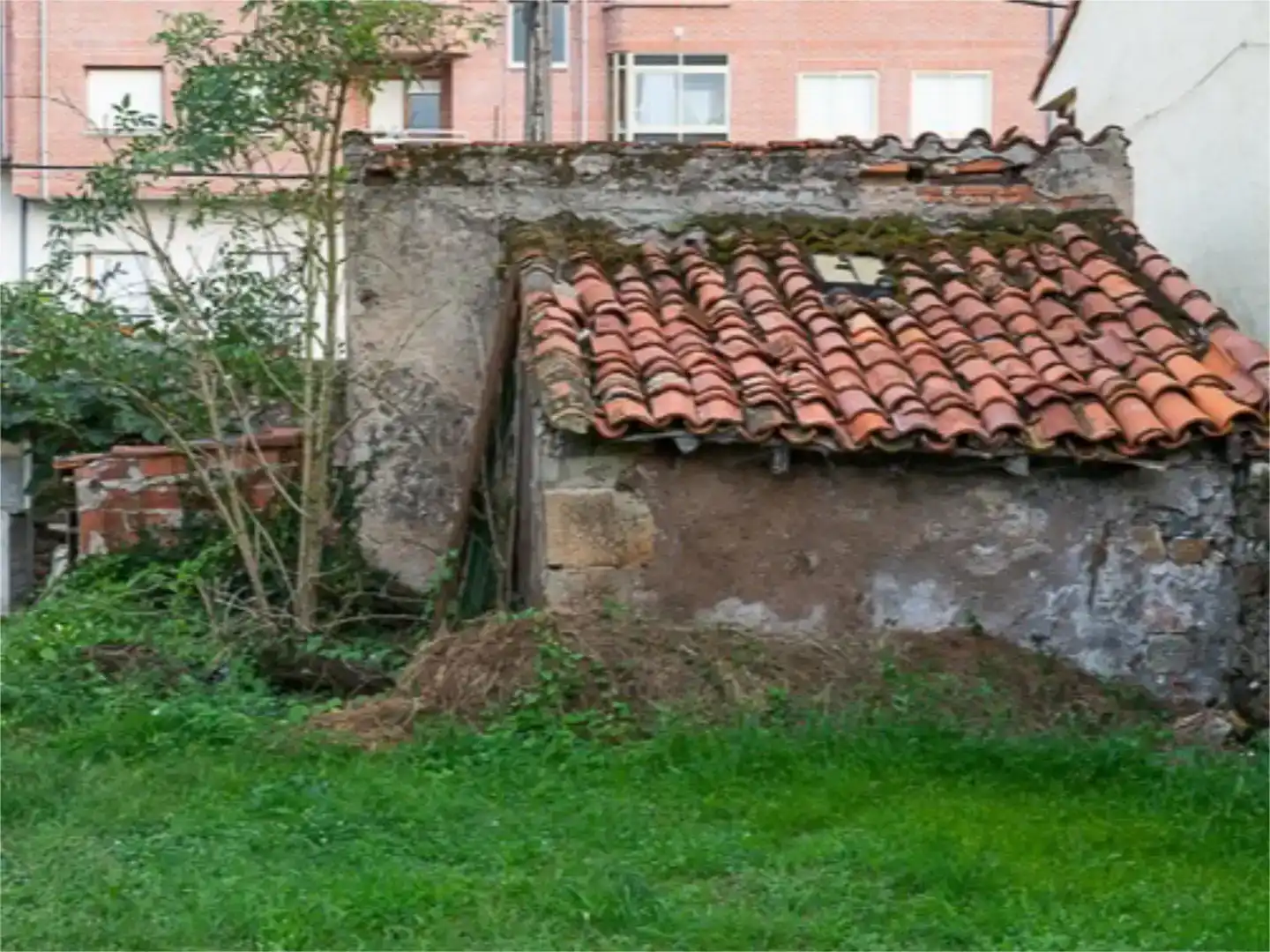 Vista exterior de Casa adosada en venda en Limpias amb Balcó