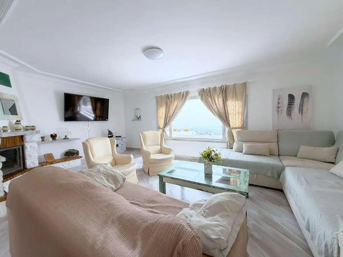 Sala d'estar de Casa o xalet en venda en Tías amb Aire condicionat, Jardí privat i Terrassa