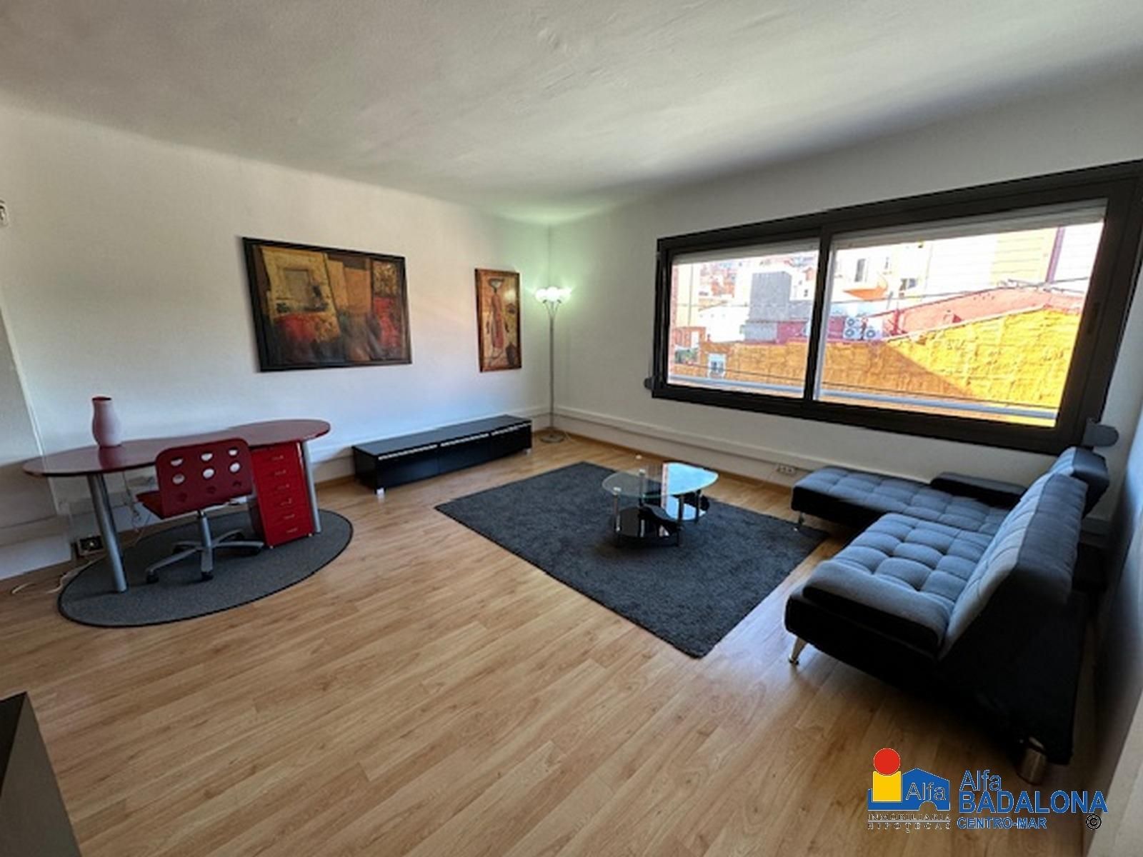 Living room of Flat for sale in Badalona  with Parquet flooring