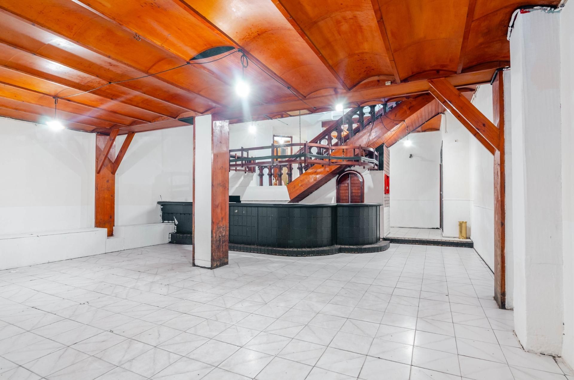 Geschaftsraum zum Verkauf in Oviedo 