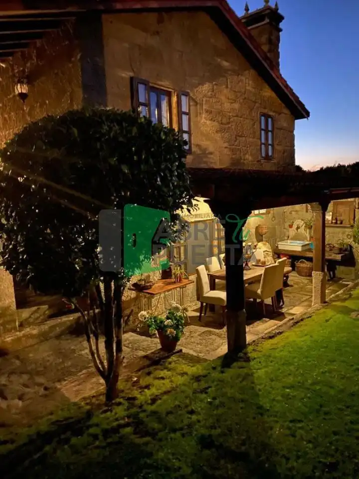 Casa rústica con terraza en venta en Vilamarín, imagen 3