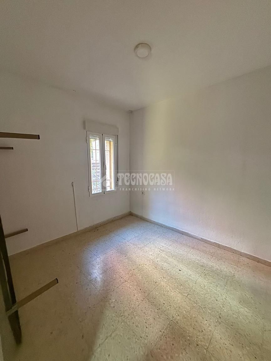 Bedroom of Flat for sale in  Granada Capital