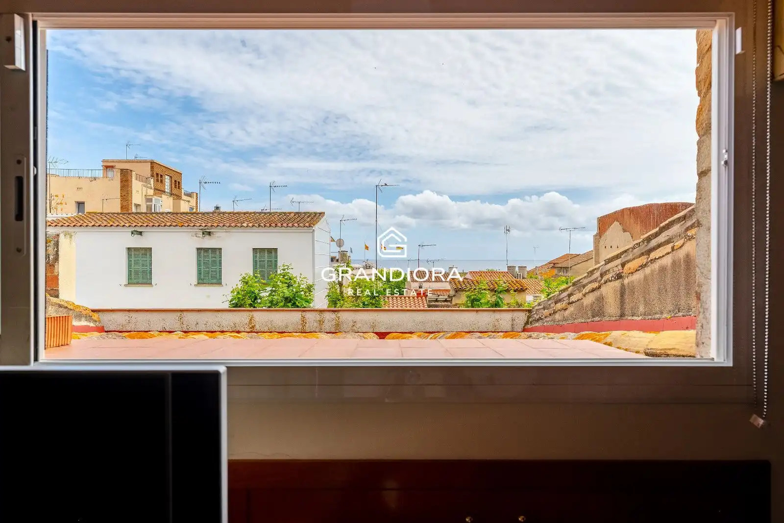 Vista exterior de Casa adosada en venda en El Masnou amb Traster