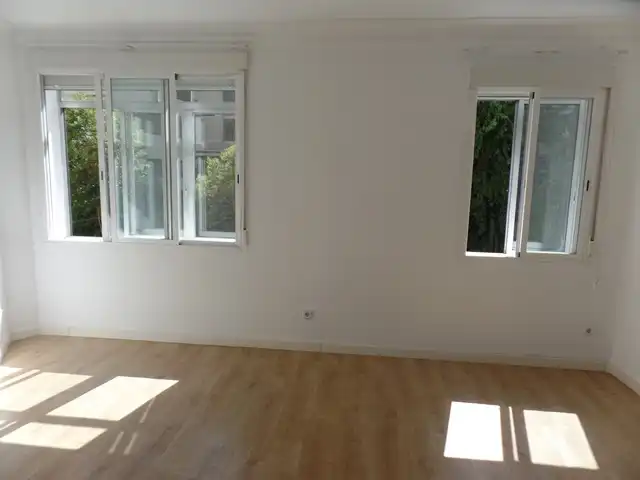 Habitación de Piso en venta en Madrid con Calefacción, Horno y Lavadora