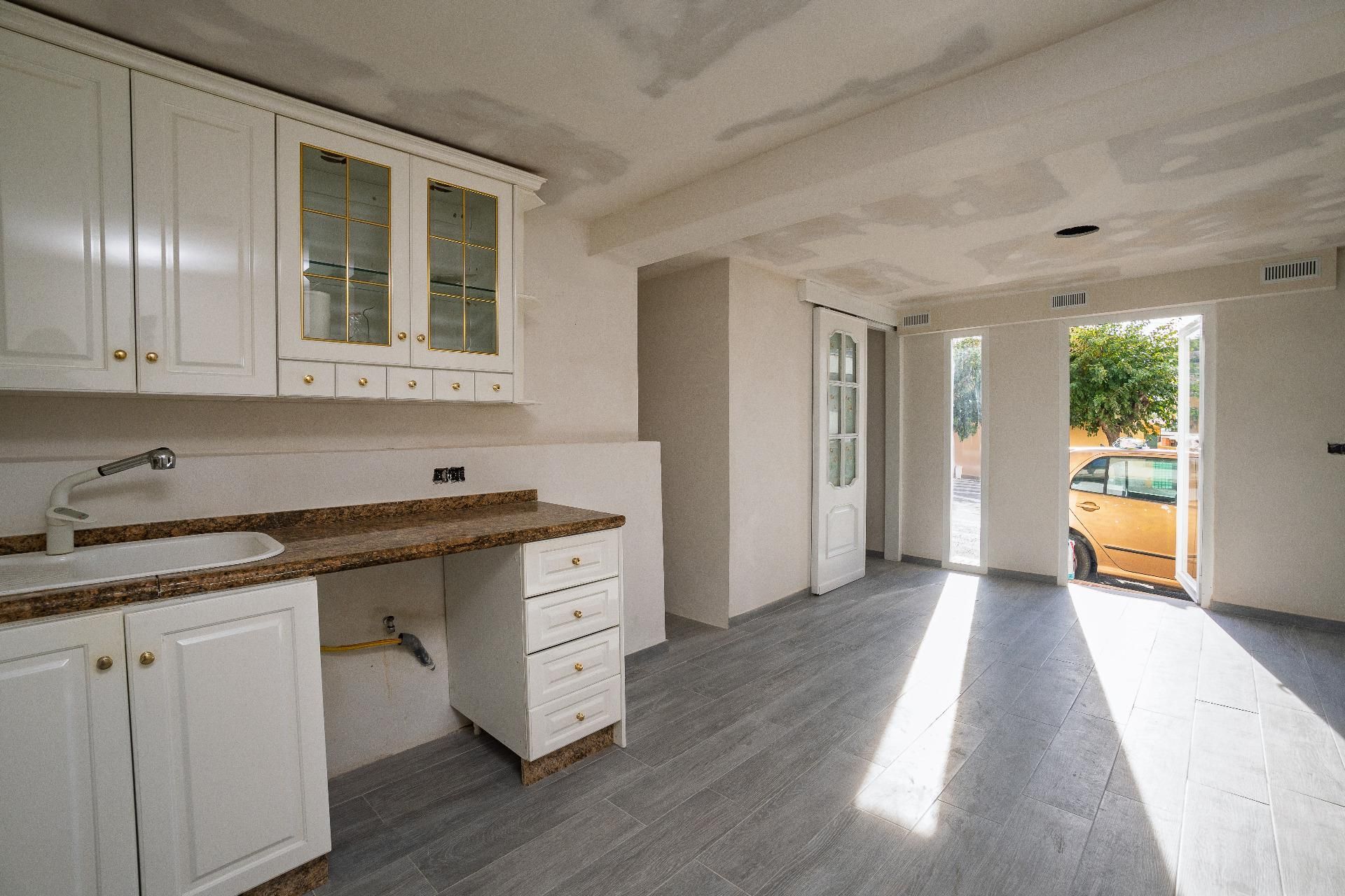 Kitchen of Premises for sale in Benidorm