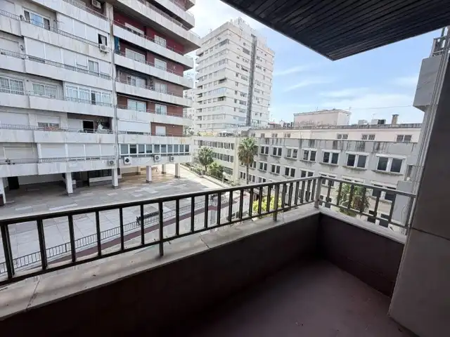 Vista exterior de Piso en venta en Huelva con Aire acondicionado, Calefacción y Parquet