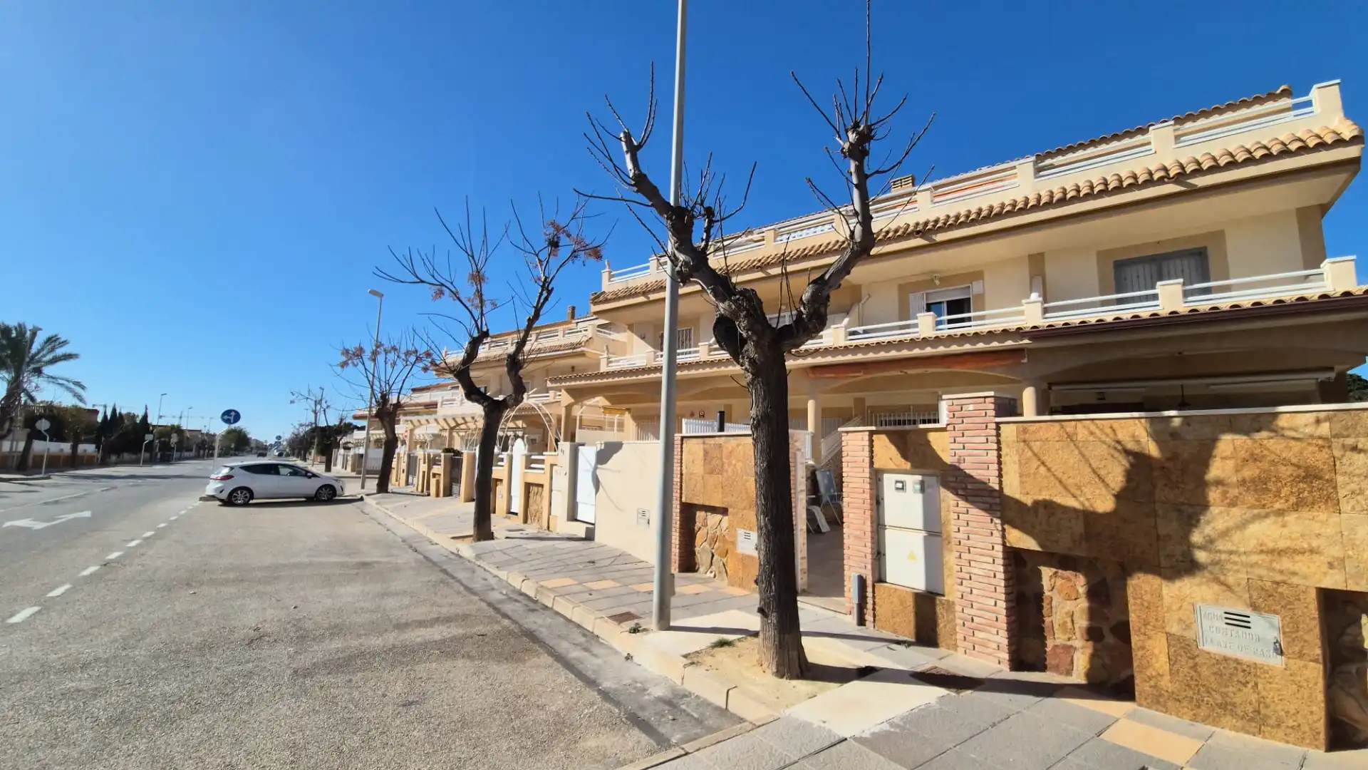Vista exterior de Casa adosada en venta en Pilar de la Horadada con Aire acondicionado, Terraza y Amueblado