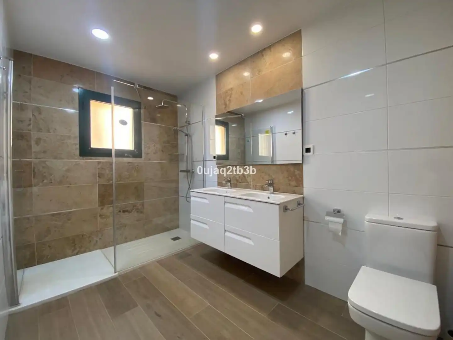 Bathroom of Attic for rent in Marbella  with Air Conditioner, Balcony and Pets allowed