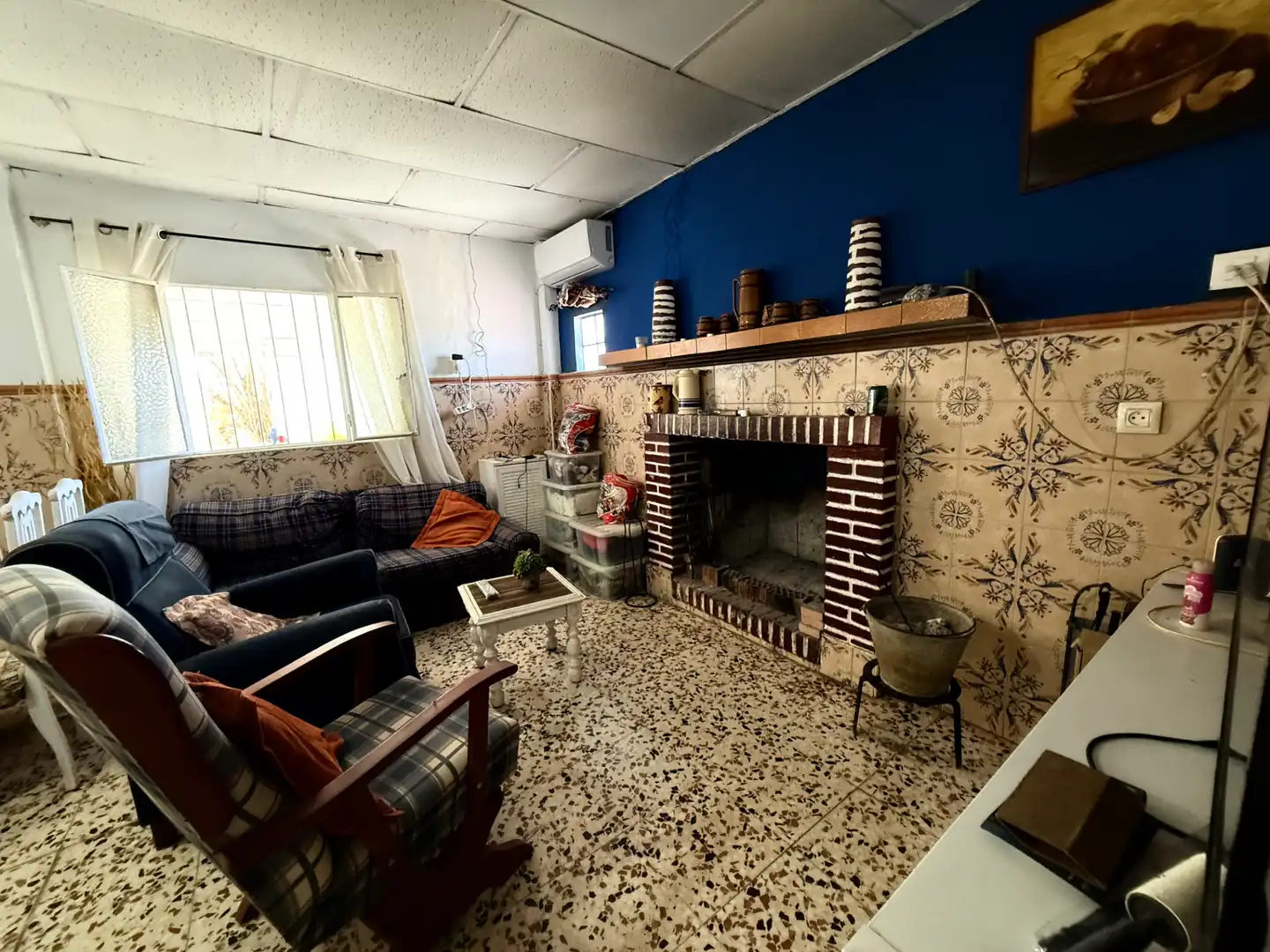 Living room of Country homes for sale in Gibraleón  with Air Conditioner, Heating and Private garden
