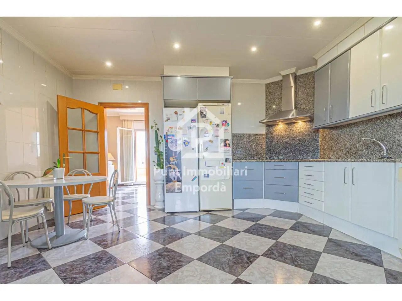Cocina de Dúplex en venta en Figueres con Terraza
