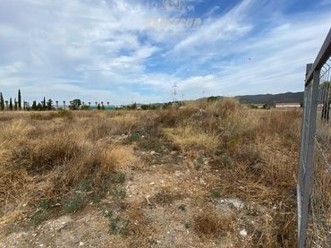 Terreno residenziale in vendita a Periurbano Oeste - Sierra