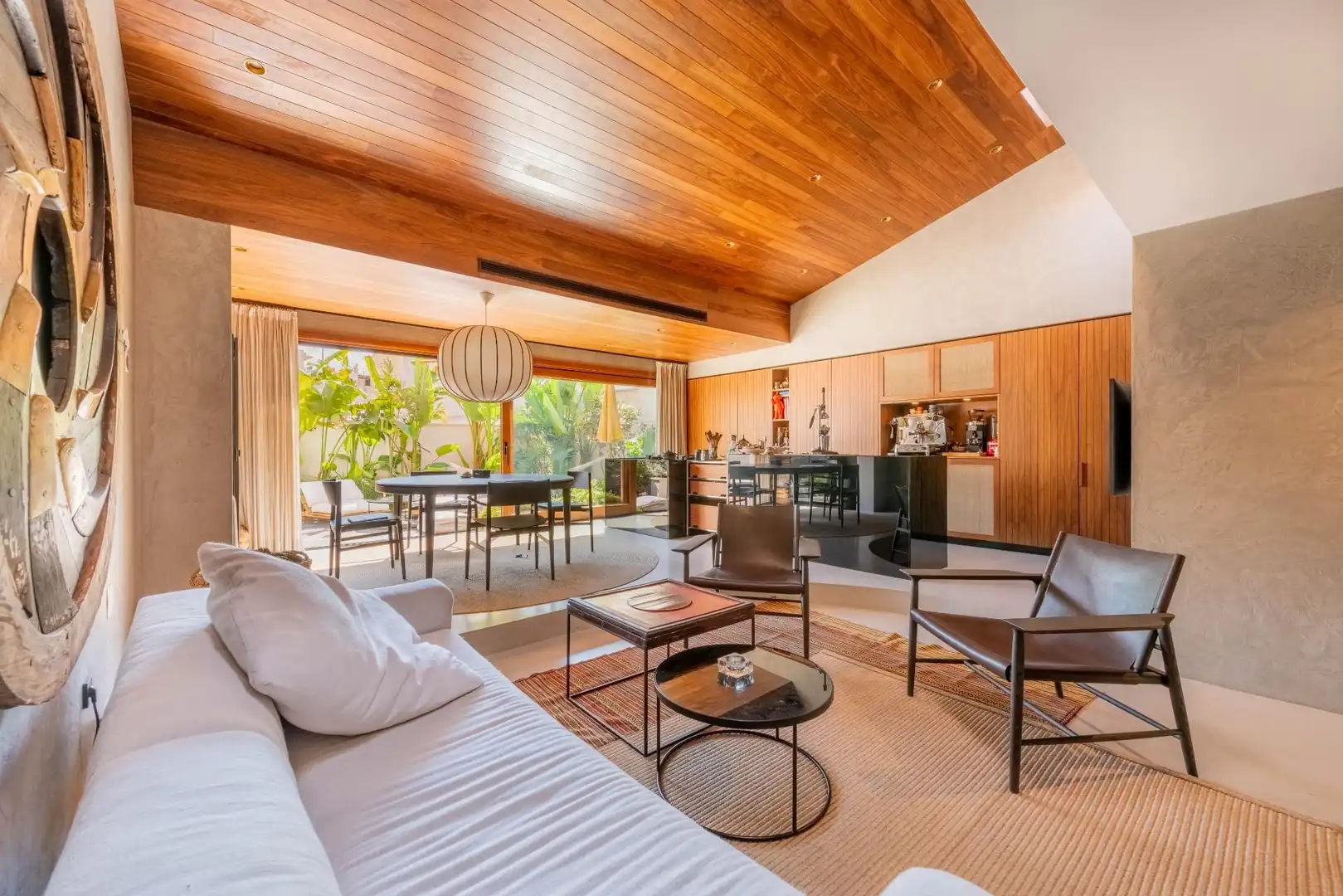 Flat with terrace for sale in Ponent