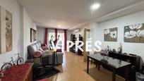Sala d'estar de Pis en venda en Cáceres Capital amb Calefacció