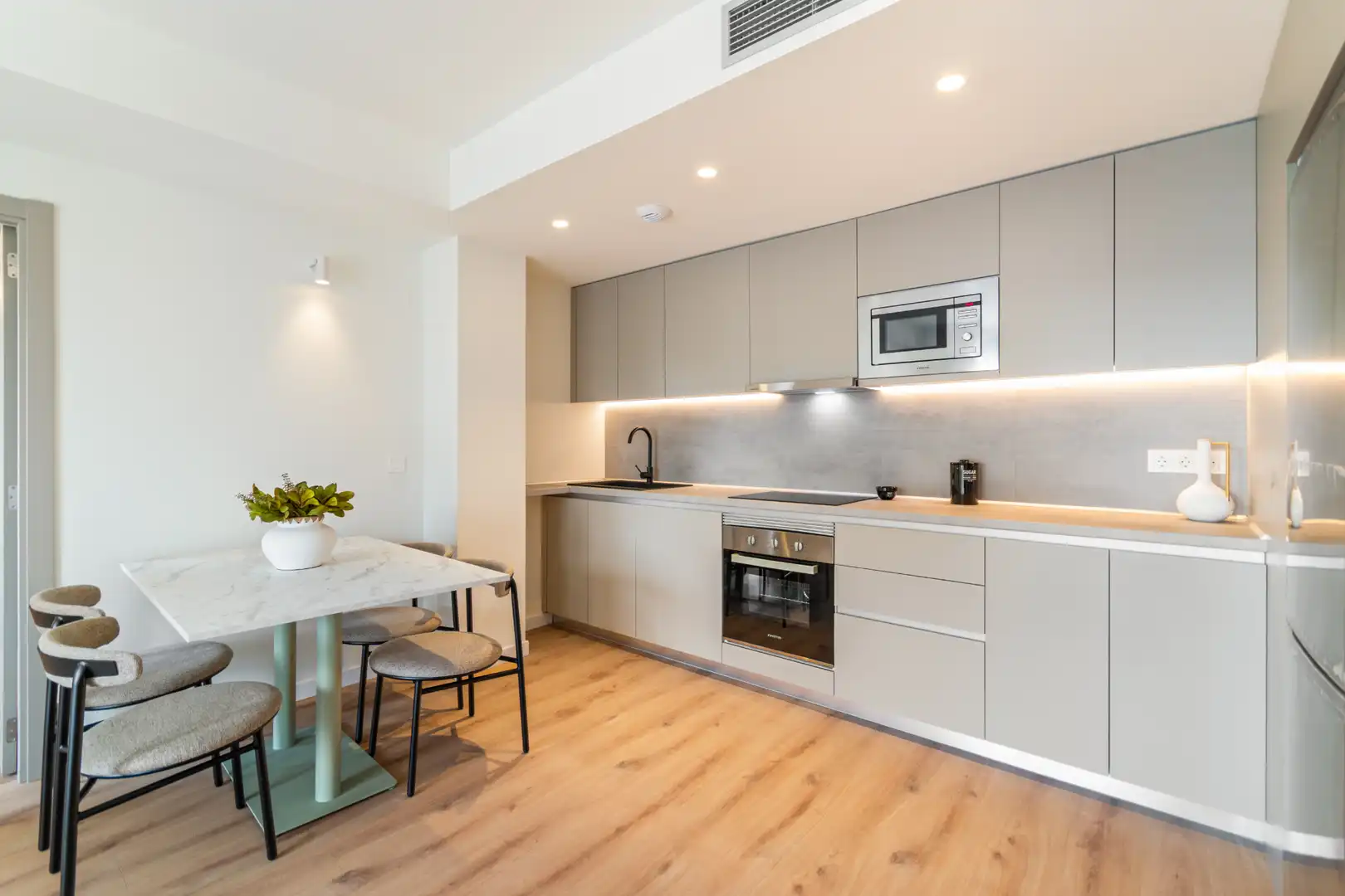Planta baja en venta en Passeig de Santa Eulàlia, 13, Mas d'En Serra - Els Cards
