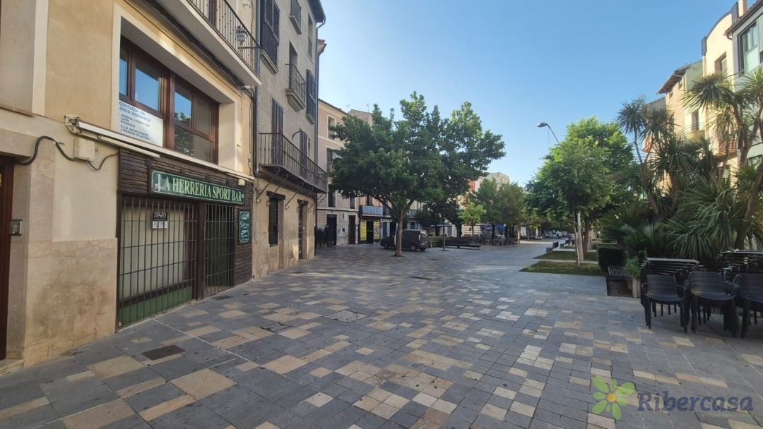 Vista exterior de Pis en venda en Tudela amb Terrassa i Balcó