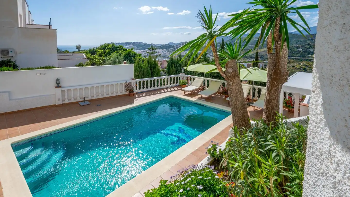 Swimming pool of Houses for sale in Almuñécar  with Air Conditioner, Private garden and Terrace
