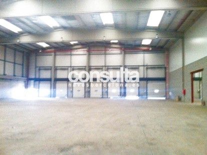 Nau industrial de lloguer en  Barcelona Capital