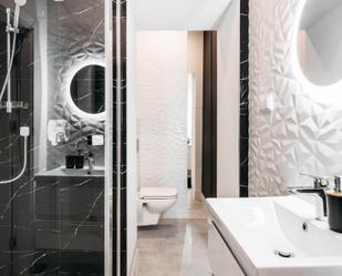 Bathroom of Flat to rent in Montcada i Reixac  with Air Conditioner, Furnished and TV