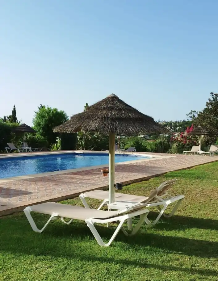 Schwimmbecken von Wohnung zur Miete in Marbella mit Klimaanlage, Heizung und Terrasse