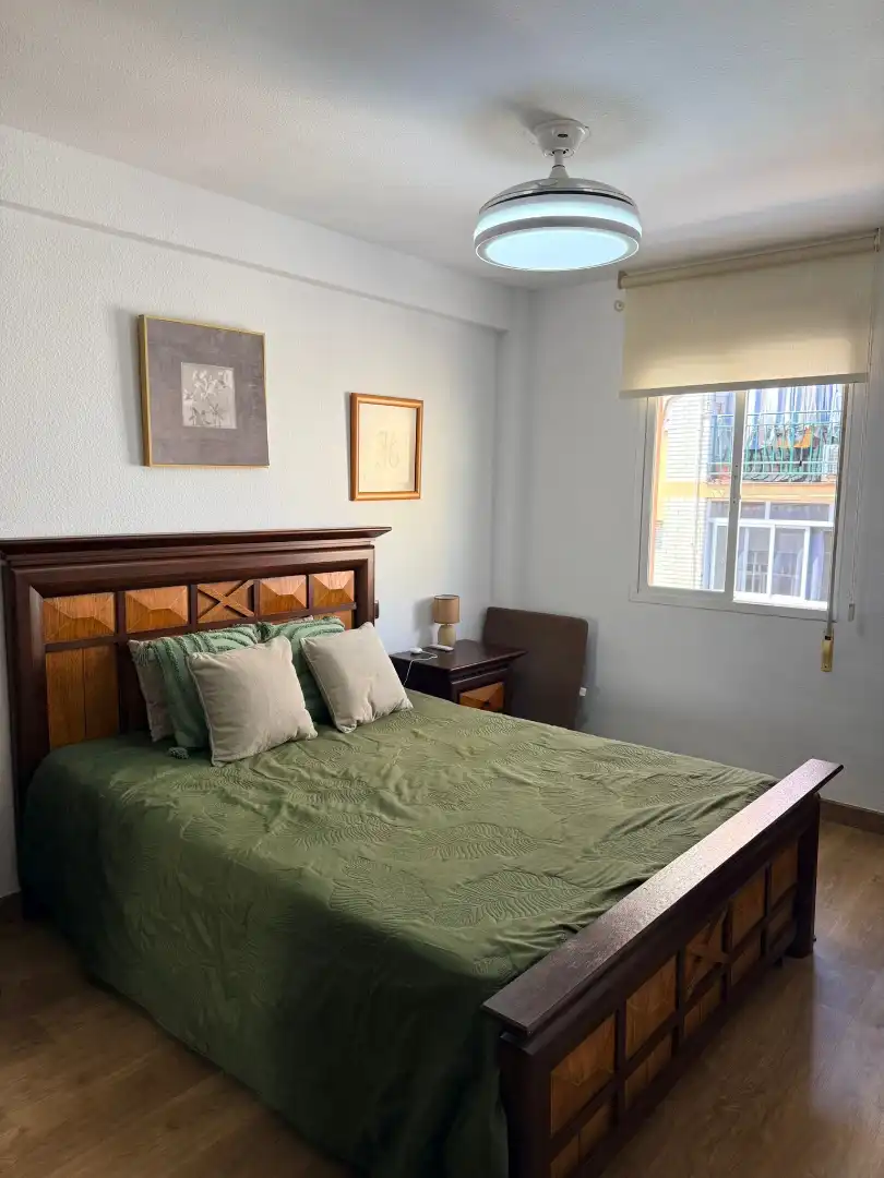 Habitación de Dúplex en venta en Badajoz con Aire acondicionado y Calefacción