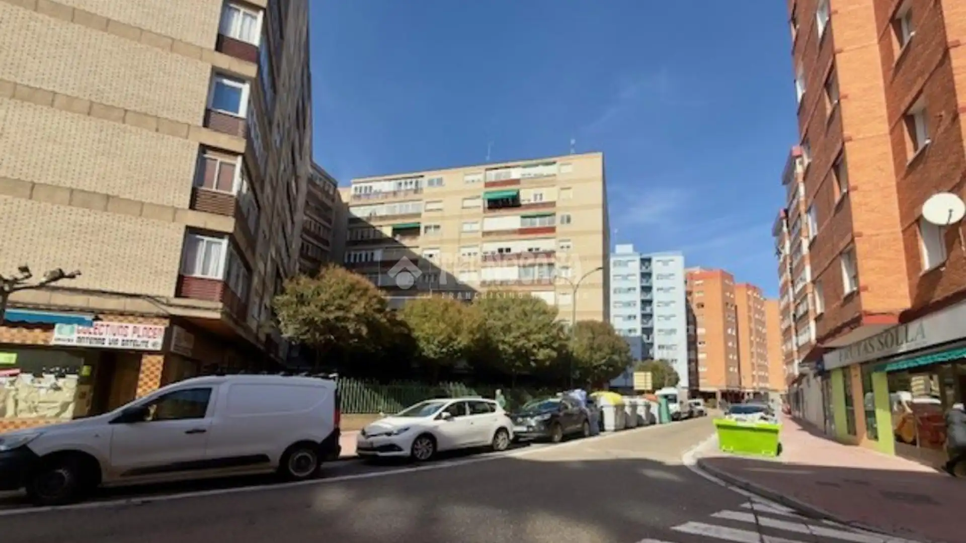 Vista exterior de Garaje en venta en Valladolid Capital