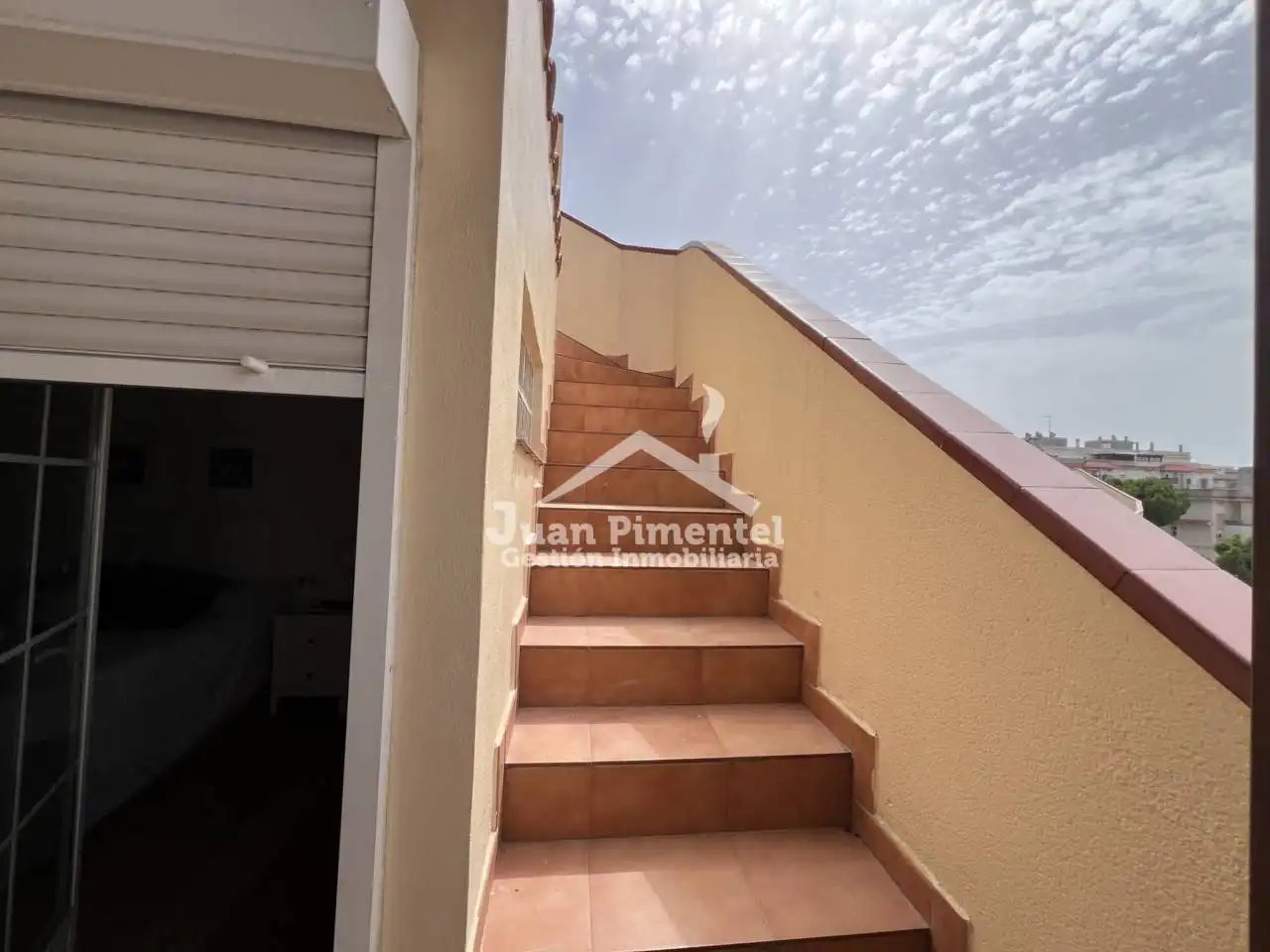 Vista exterior de Àtic en venda en Estepona amb Terrassa, Traster i Balcó
