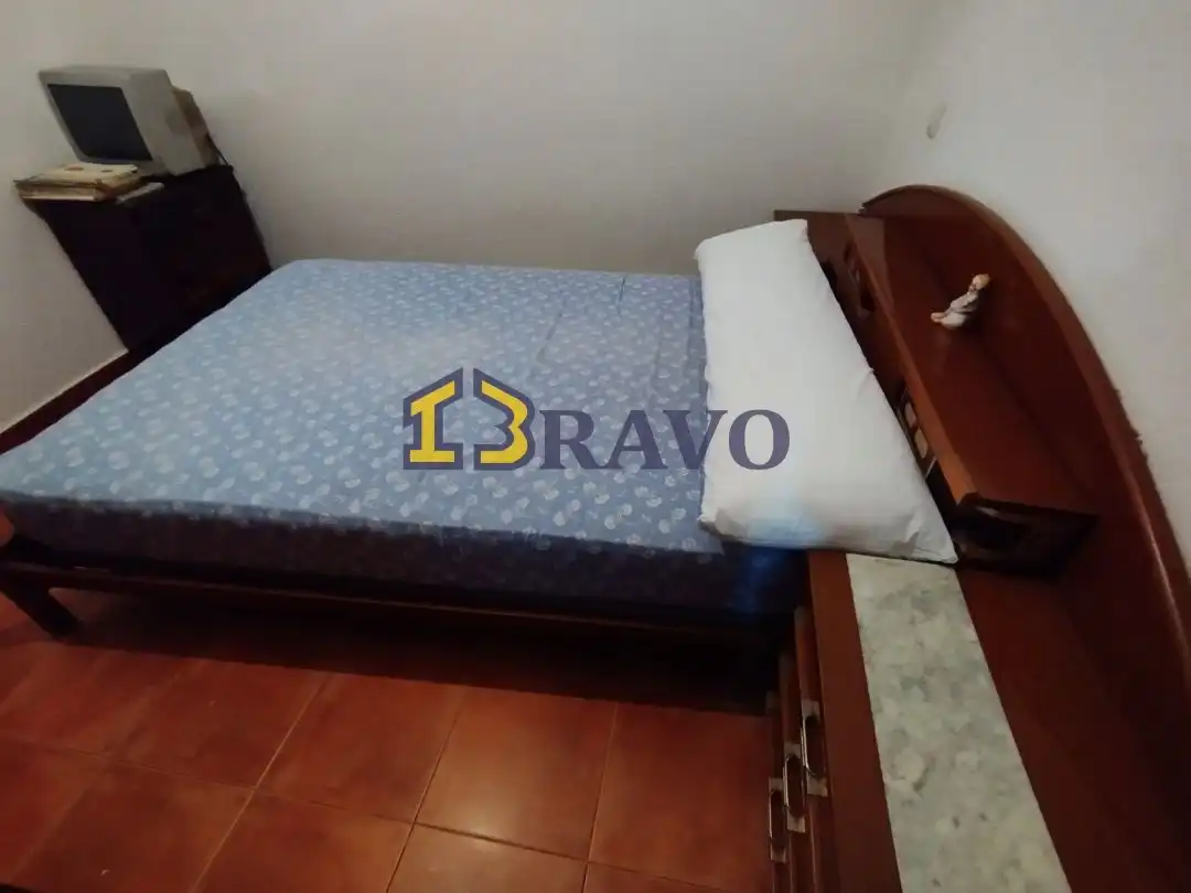 Habitación de Casa adosada en venta en Junta de Traslaloma con Calefacción, Jardín privado y Amueblado