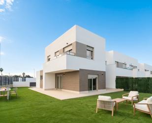 Exterior view of House or chalet for sale in  Sevilla Capital  with Terrace