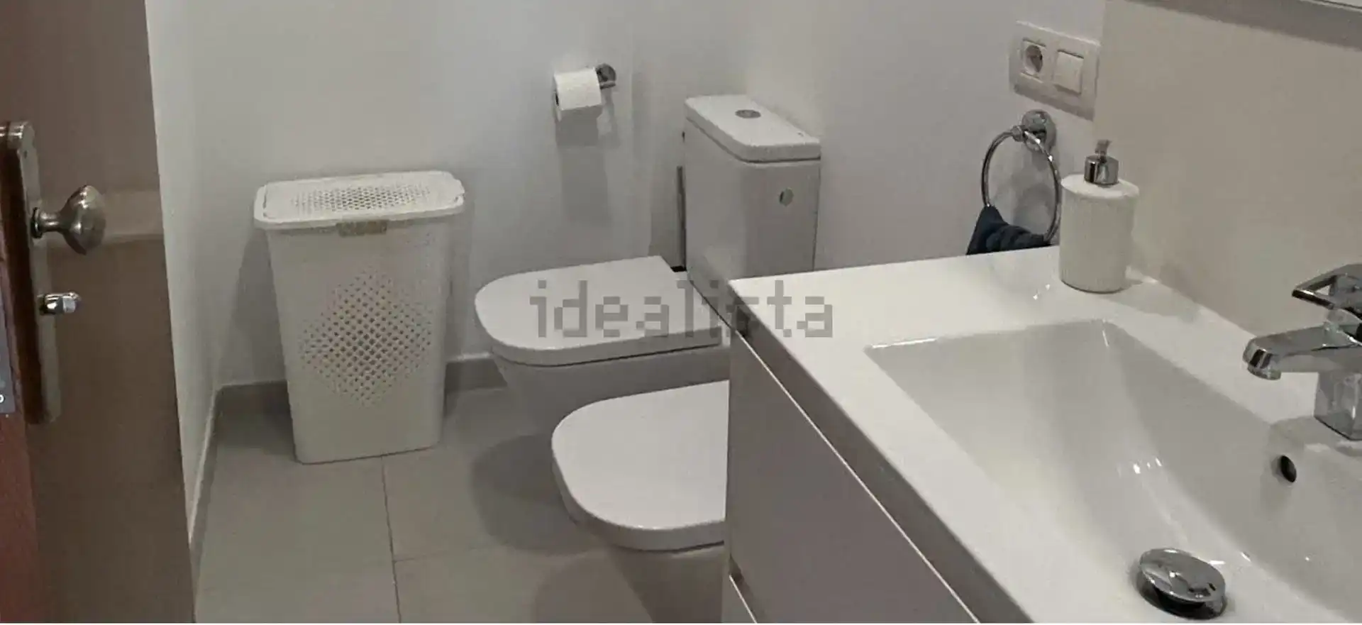 Bany de Pis en venda en San Bartolomé de Tirajana amb Aire condicionat, Traster i Piscina