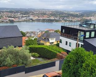 Vista exterior de Casa o xalet en venda en Culleredo amb Terrassa, Piscina i Balcó