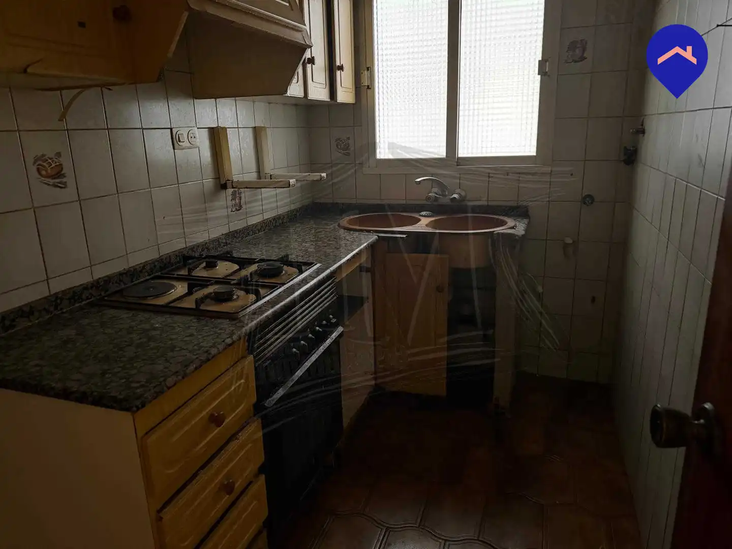 Kitchen of Flat for sale in Valencia  with Terrace and Alarm