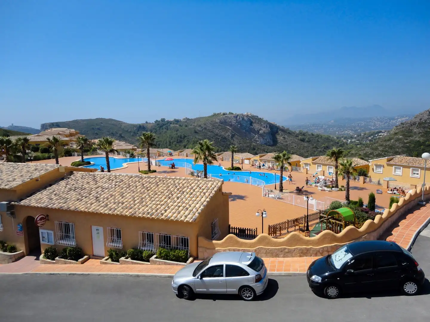 Vista exterior de Apartament en venda en Benitachell / El Poble Nou de Benitatxell amb Aire condicionat, Calefacció i Jardí privat