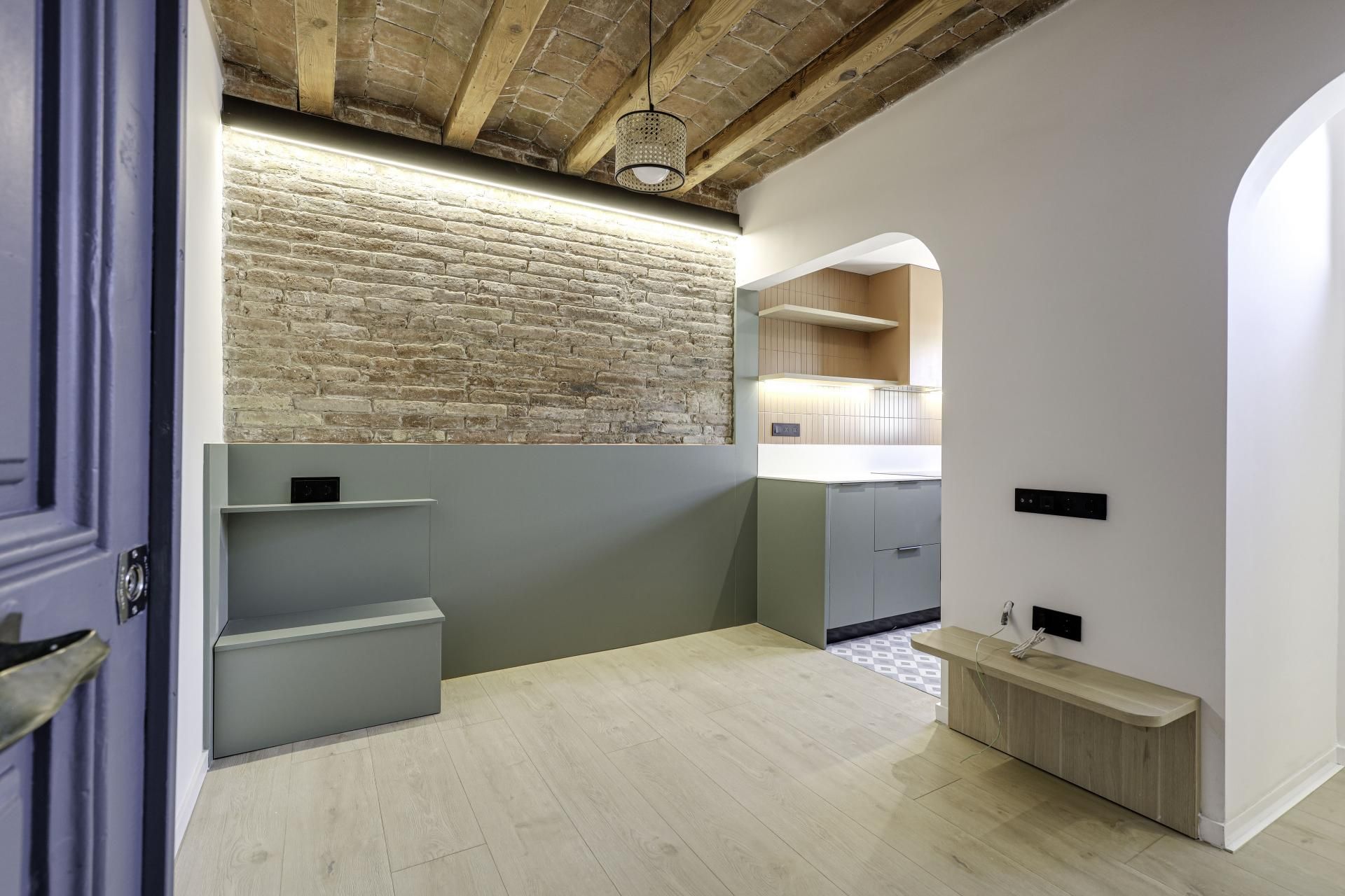 Estudi de lloguer a de Milà i Fontanals, Vila de Gràcia, Gràcia