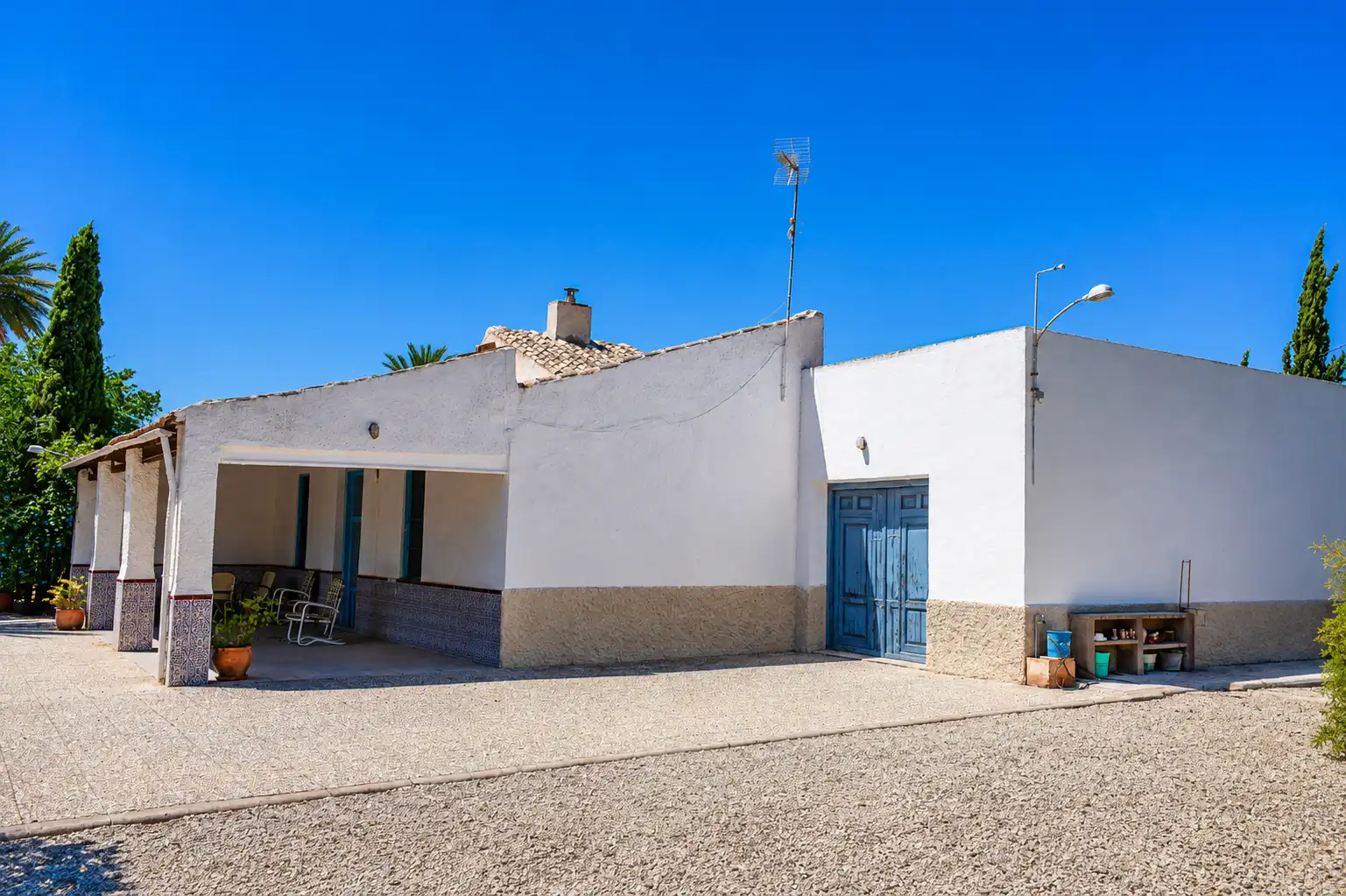 Vista exterior de Casa o chalet en venta en Elche / Elx con Jardín privado y Amueblado