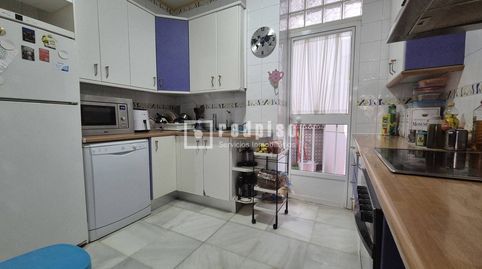 Foto 4 de Piso de alquiler en De la Virgen de la Cinta, Barrio de los Remedios, Sevilla Capital
