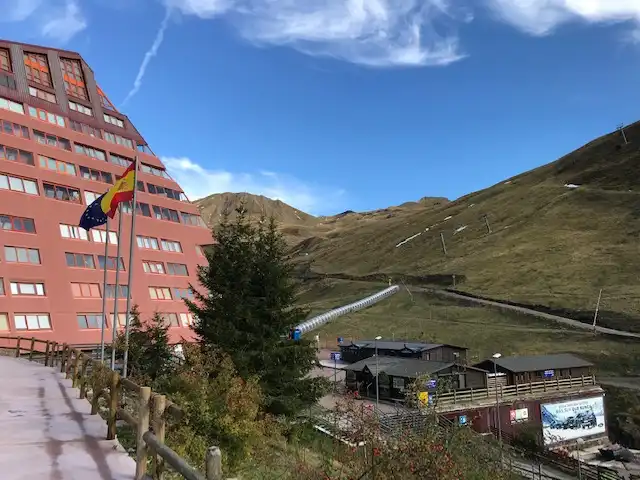 Piso de alquiler en Carretera Astún, 7, Astún