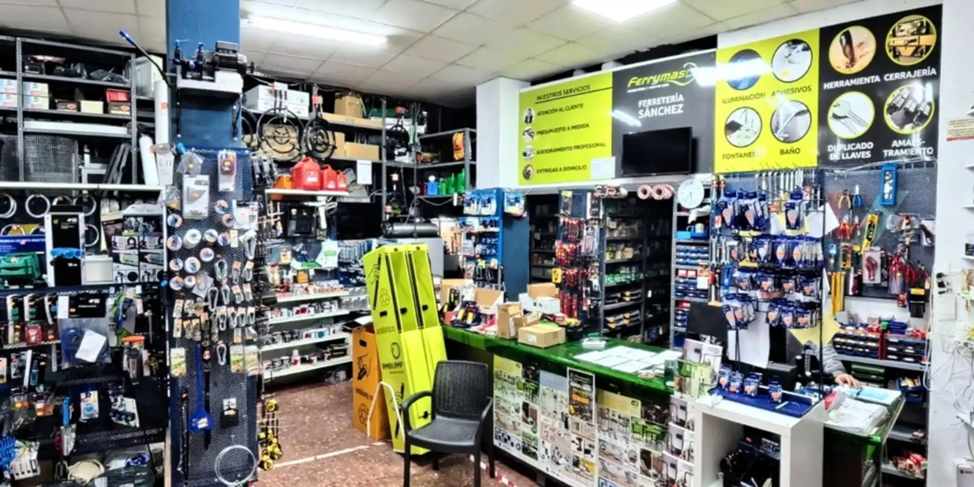 Local en venta en Chiva con Amueblado