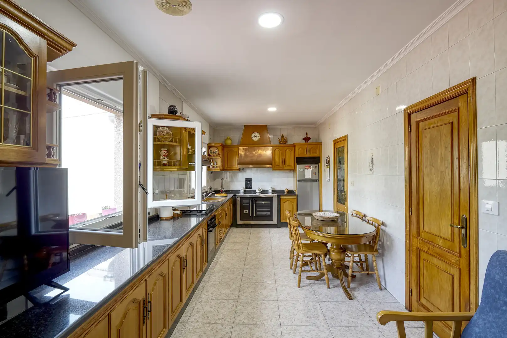 Cocina de Casa o chalet en venta en Lousame con Aire acondicionado, Calefacción y Jardín privado