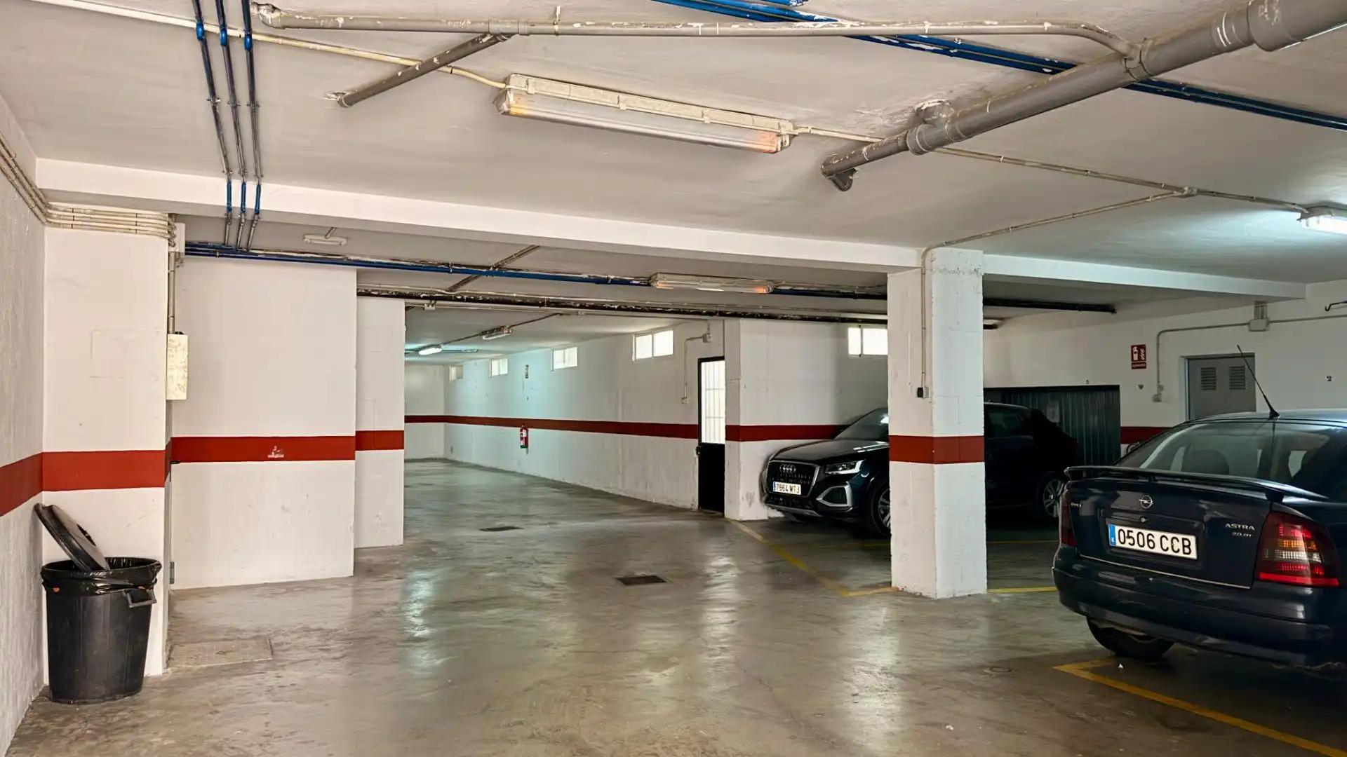 Garage zur Miete in Calle REAL, La Zubia Ciudad