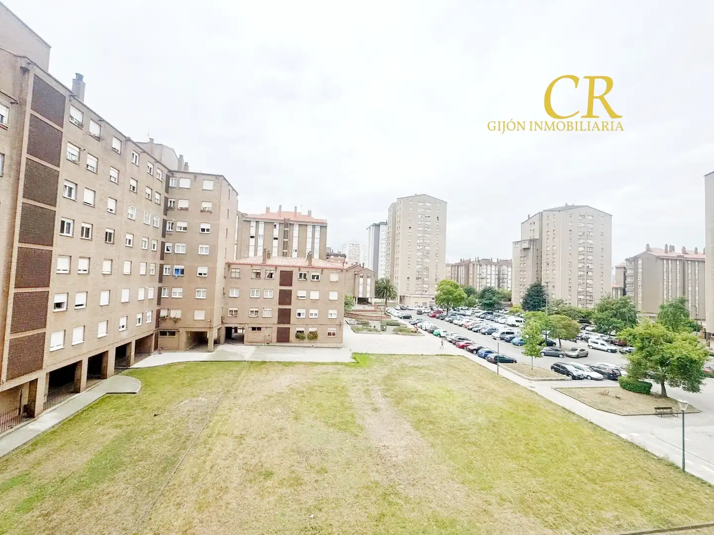 Vista exterior de Piso en venta en Gijón  con Amueblado